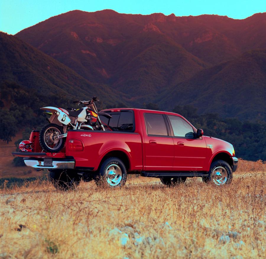  Ford F-150 SuperCrew Cab 2001 года  (фото 18 из 96)